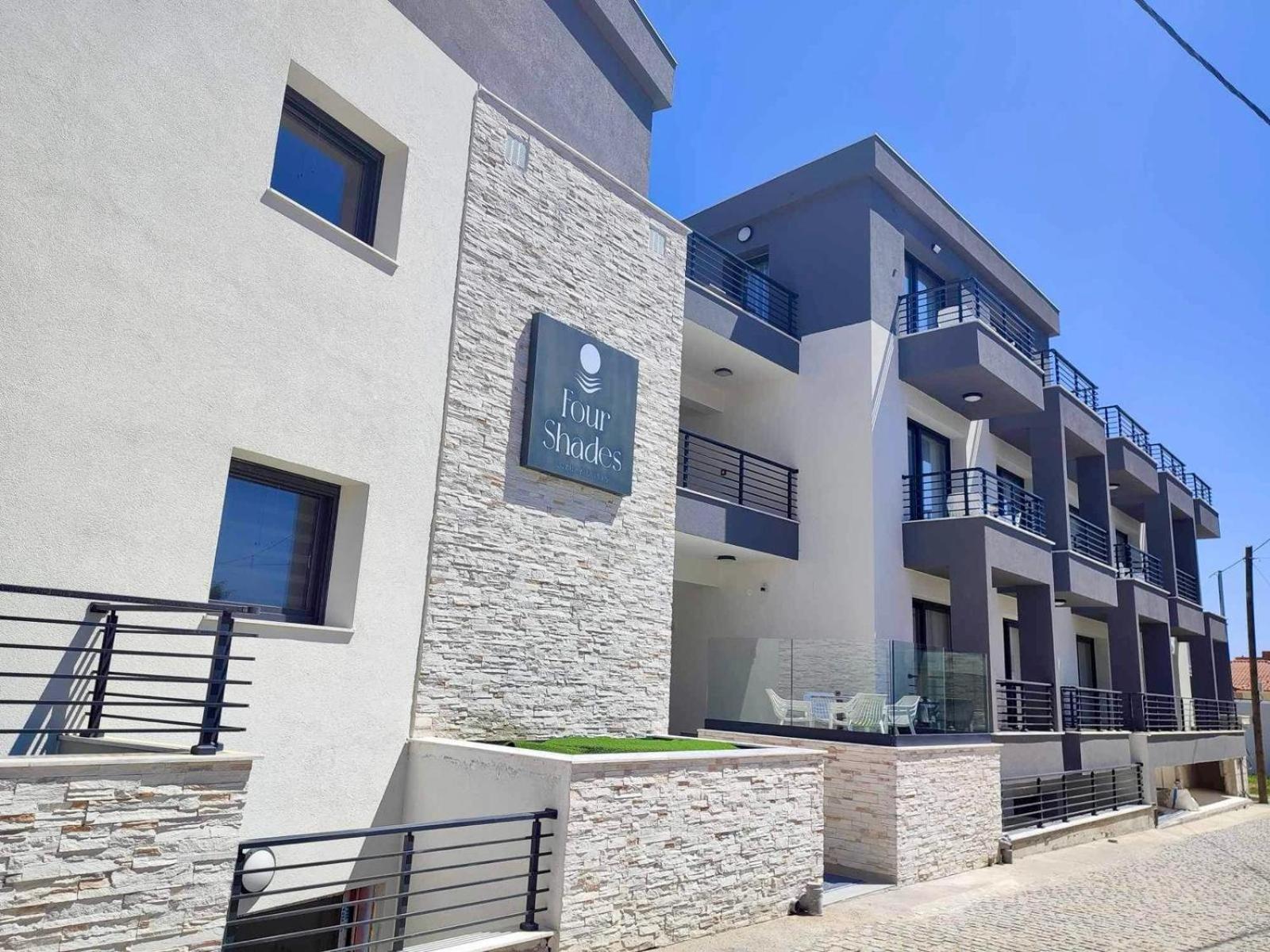 Four Shades Luxury Suites Сарти Экстерьер фото