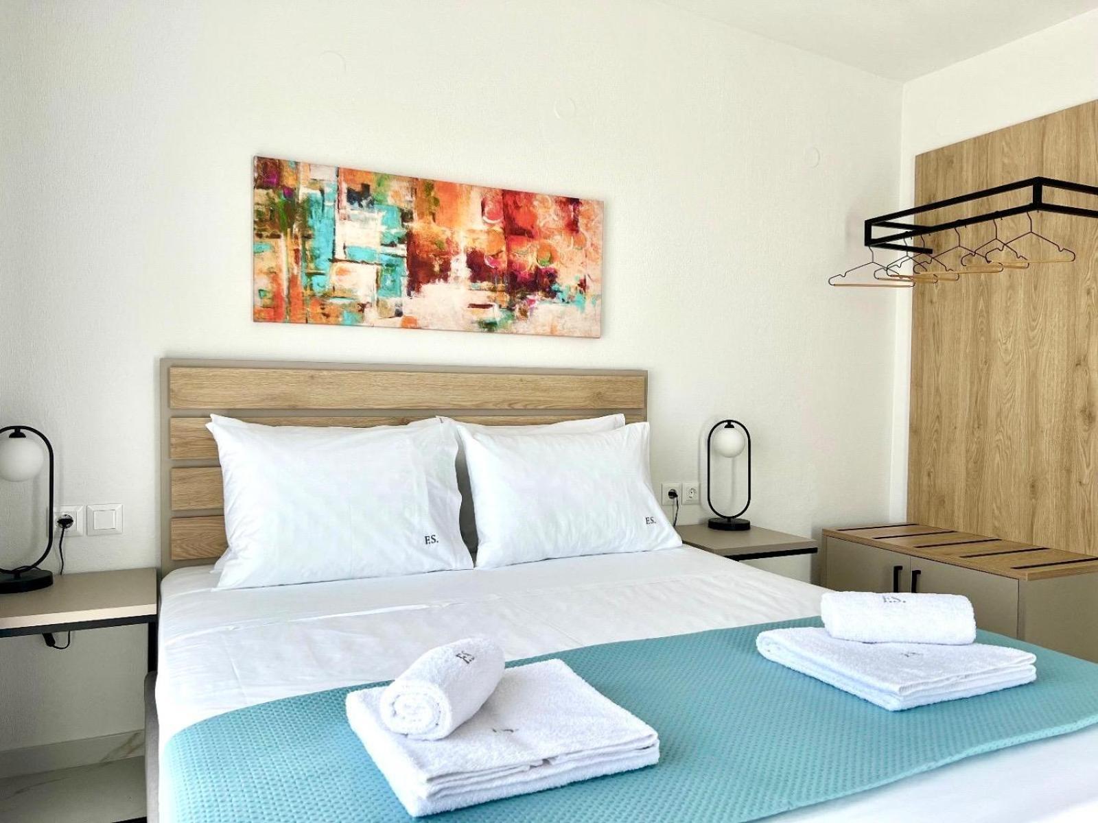 Four Shades Luxury Suites Сарти Экстерьер фото