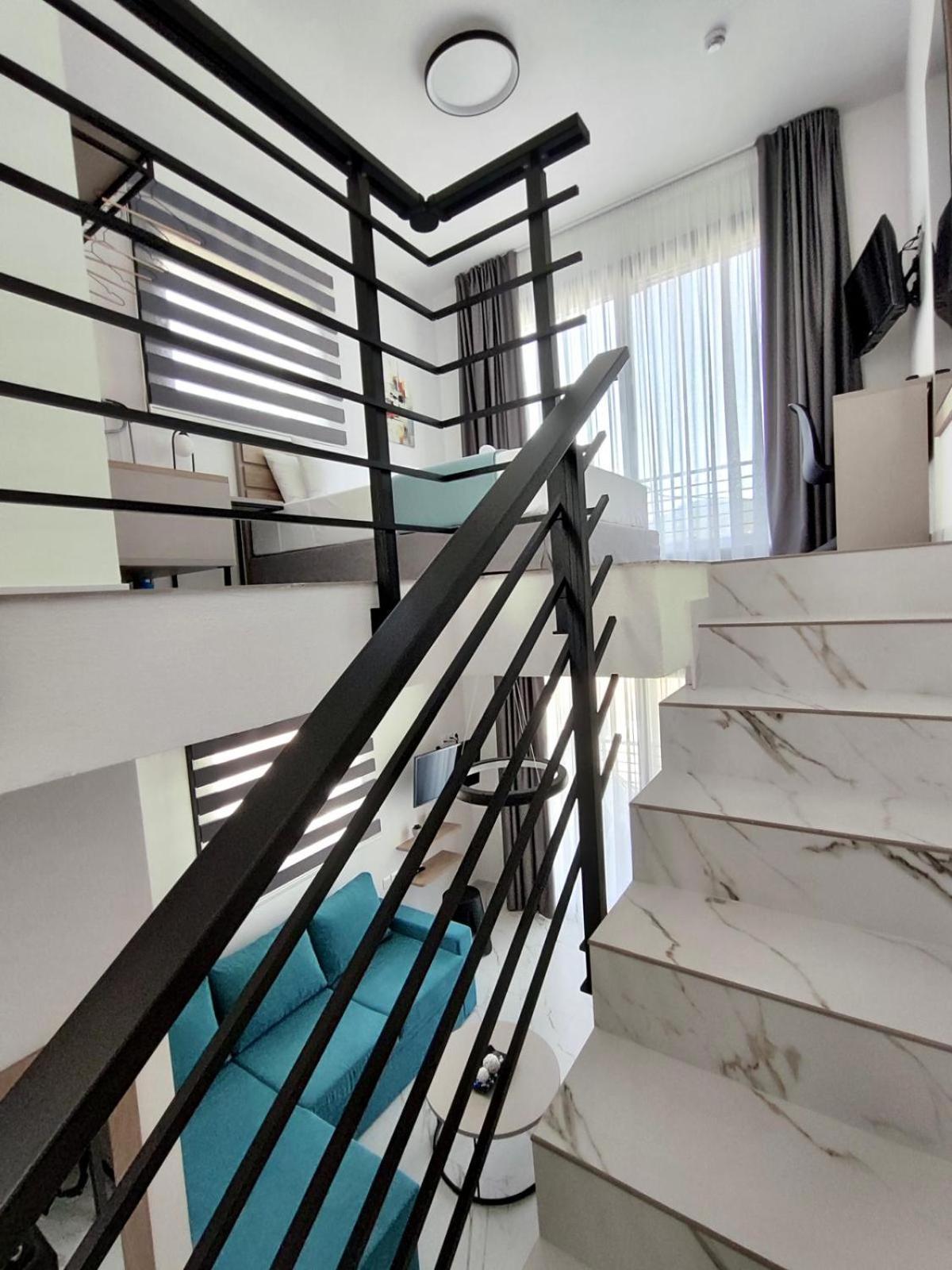 Four Shades Luxury Suites Сарти Экстерьер фото