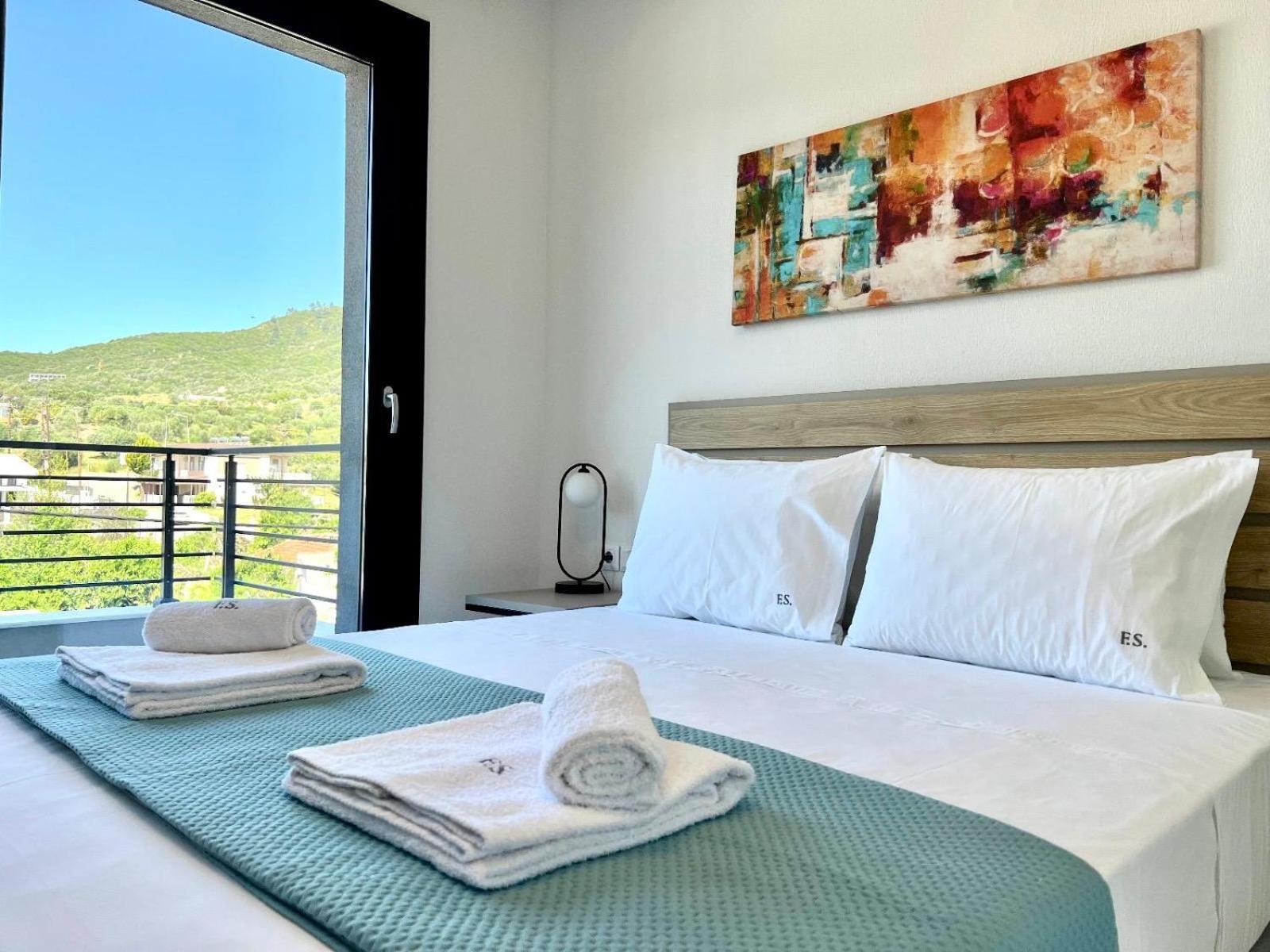 Four Shades Luxury Suites Сарти Экстерьер фото