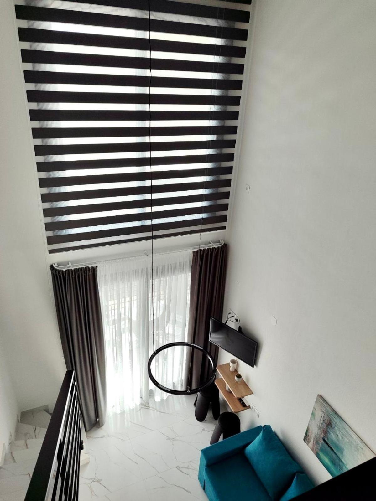 Four Shades Luxury Suites Сарти Экстерьер фото
