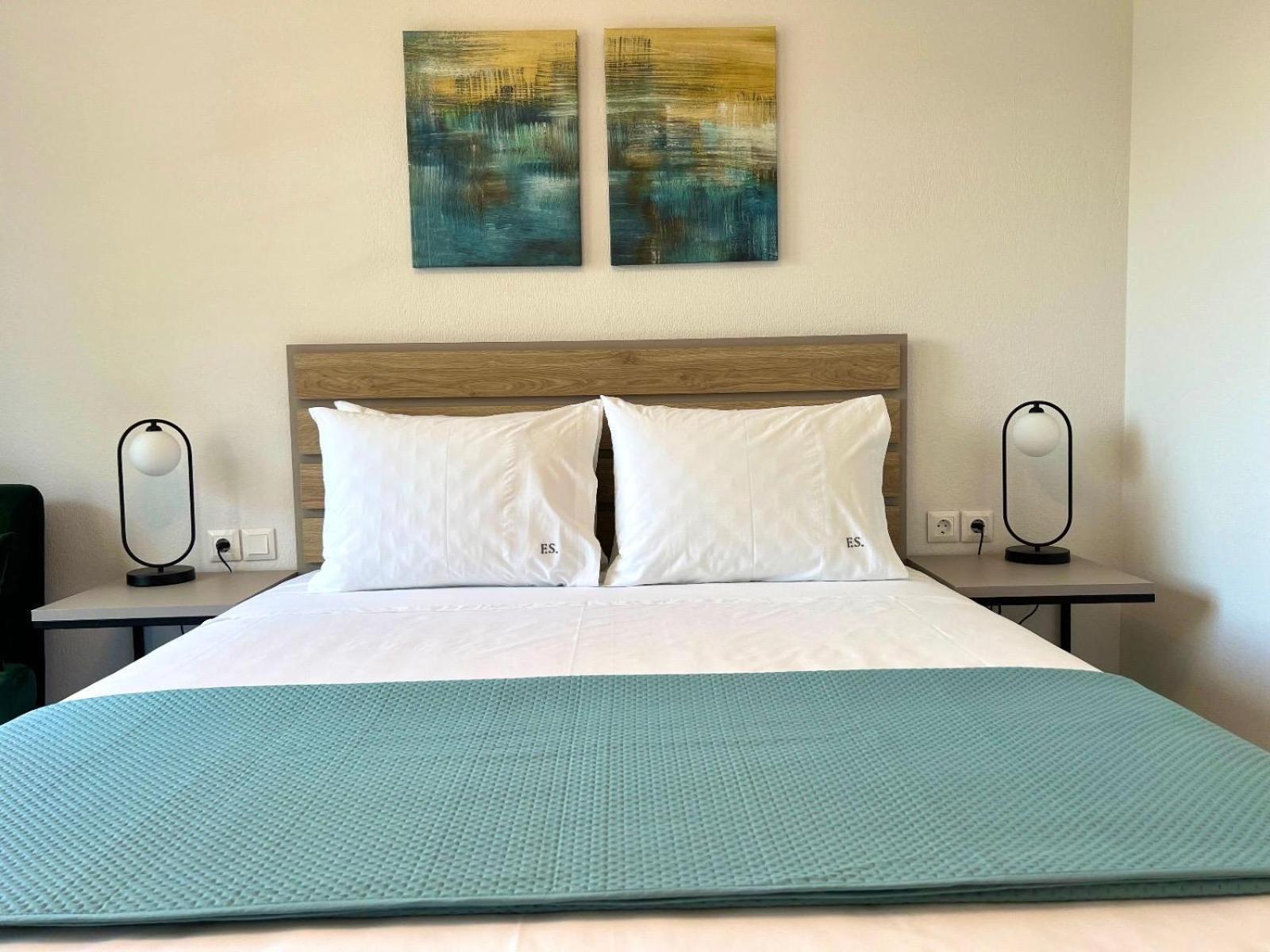Four Shades Luxury Suites Сарти Экстерьер фото