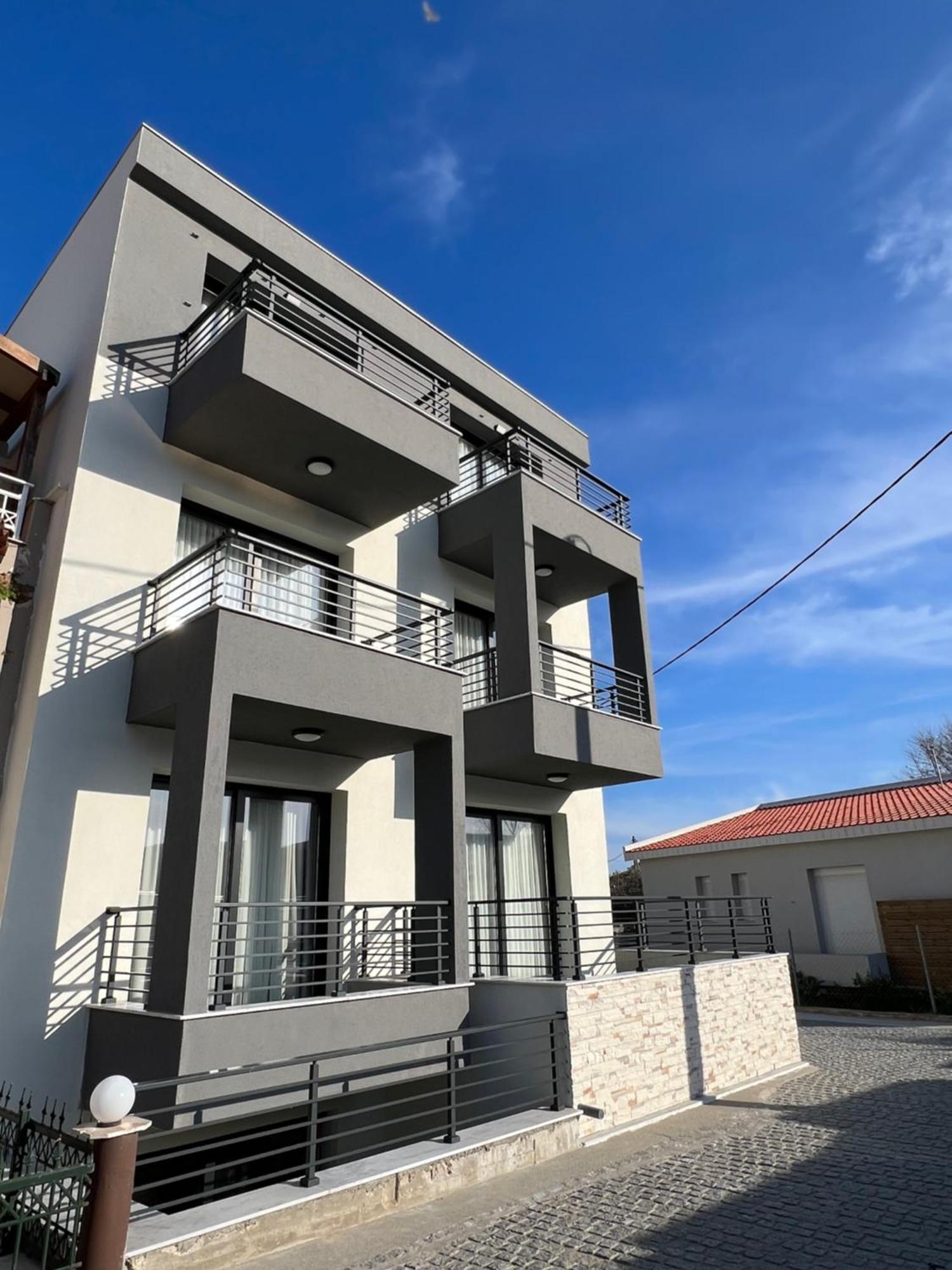 Four Shades Luxury Suites Сарти Экстерьер фото